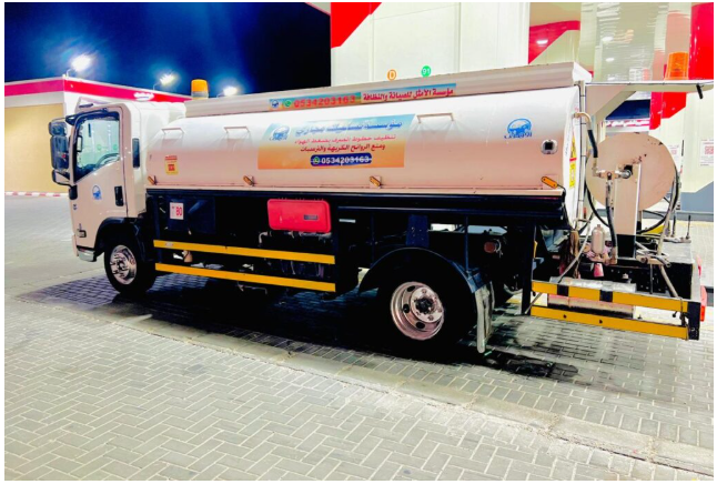 تنظيف خطوط الصرف الصحي بالدمام